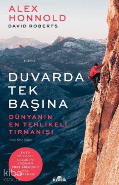 Duvarda Tek Başına