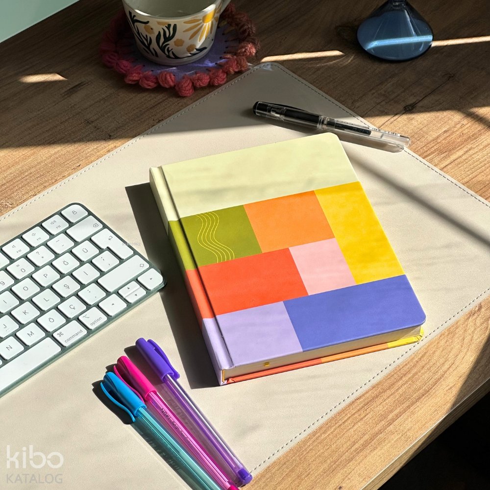 Karavan Çocuk Eksen: Çizgisiz, Lüks, Ciltli Notebook